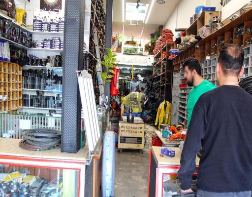 عکس فروشگاه یدک شیلنگ