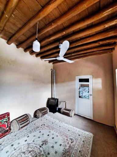 عکس اقامتگاه بومگردی رئیس سی سخت