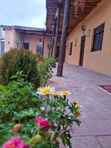 عکس اقامتگاه بومگردی رئیس سی سخت