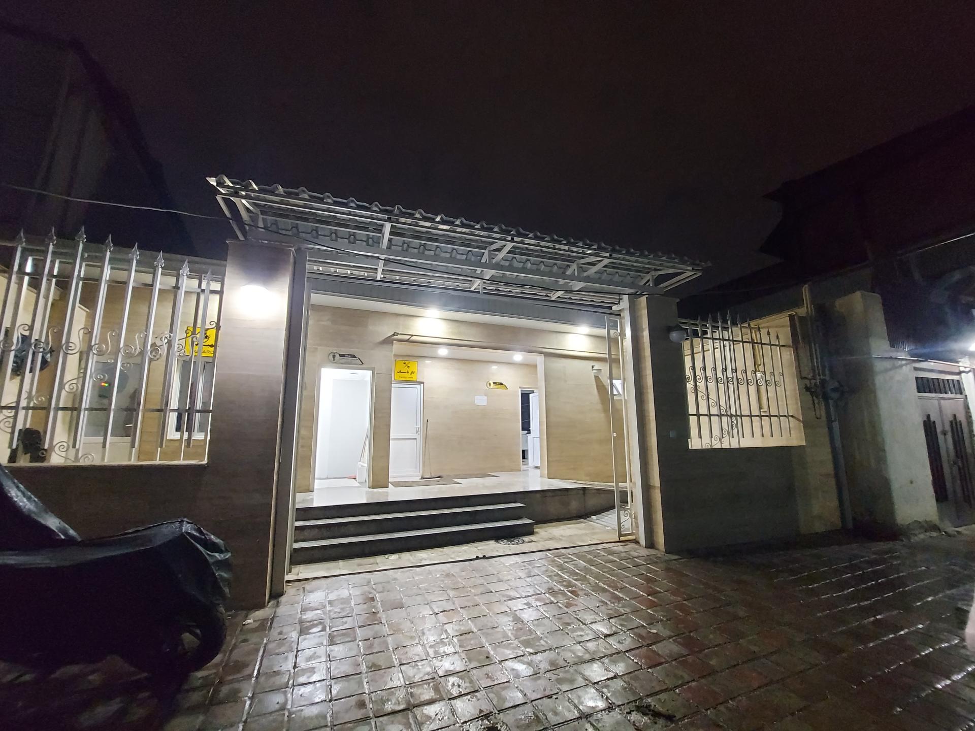 عکس دستشویی عمومی