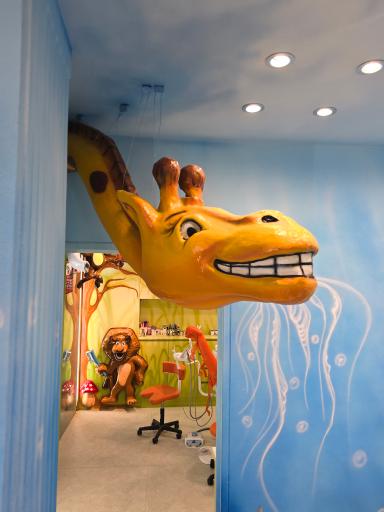 عکس دکتر الهه سادات هاشمی متخصص دندانپزشکی کودکان و نوجوانان