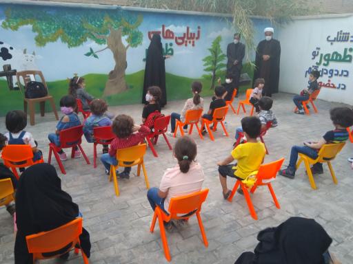 عکس پیش دبستانی و دبستان پسرانه فضیلت 