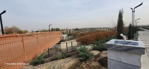 عکس ورودی عابران پیاده به بوستان برکت