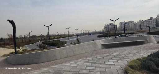 عکس ورودی عابران پیاده به بوستان برکت