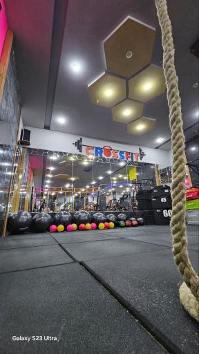 آکادمی بدنسازی اقبال