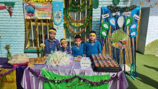 عکس پیش دبستانی و دبستان پسرانه فضیلت 