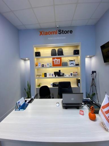 عکس شیائومی استور فریدونکنار