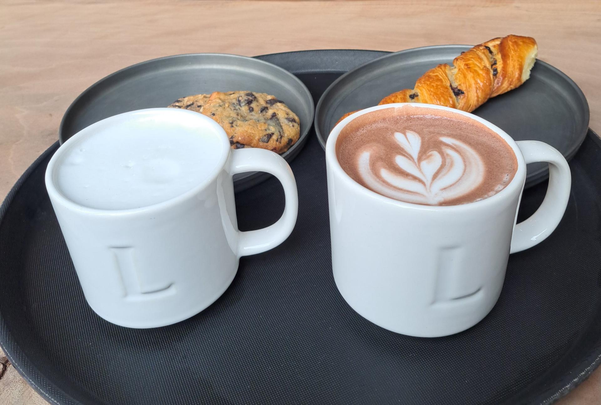 عکس قهوه لمیز شعبه جردن شعبه جردن - پارک ملت