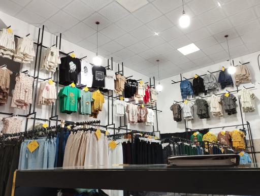 عکس ارزانسرای پوشاک روژ