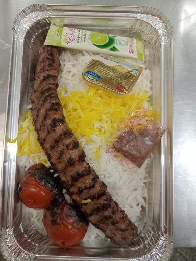 عکس تهیه غذا امیران 