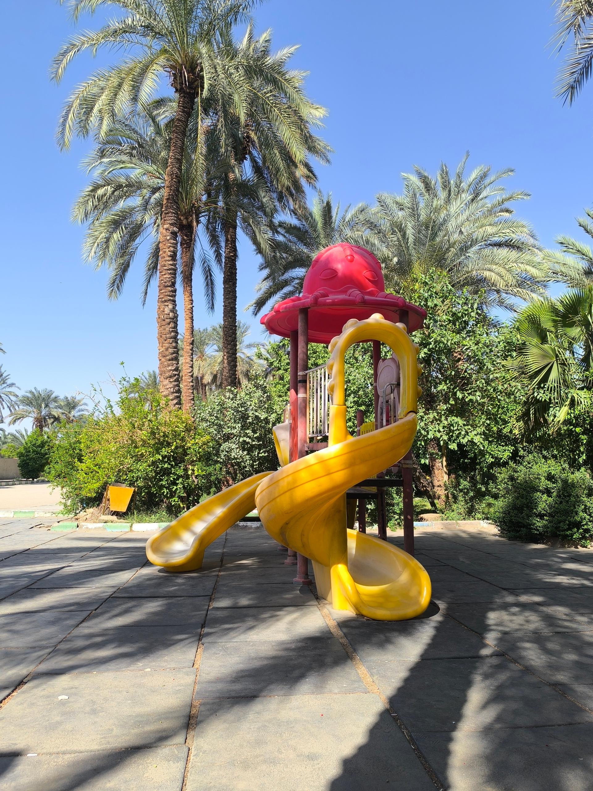 عکس پارک کودک (باغ نظر)