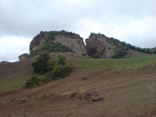 عکس بشکافته سنگ