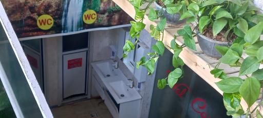 عکس رستوران و بیرون بر صوفیا