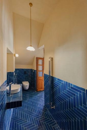 عکس هتل بوتیک درختی