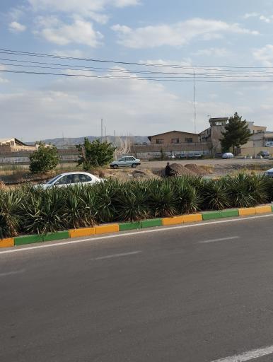 عکس پارکینگ زندان مرکزی