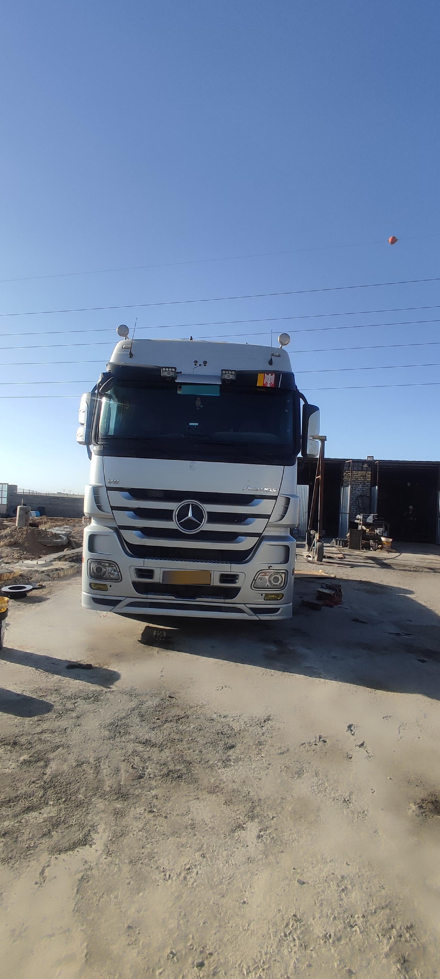 عکس مجتمع تعمیرگاهی بنز وفوتون