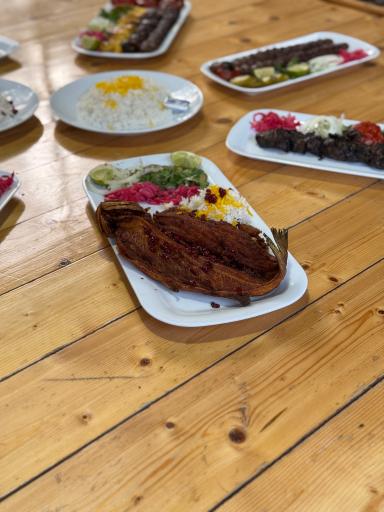 عکس کافه رستوران ایرانی و فست فود سیلوانه
