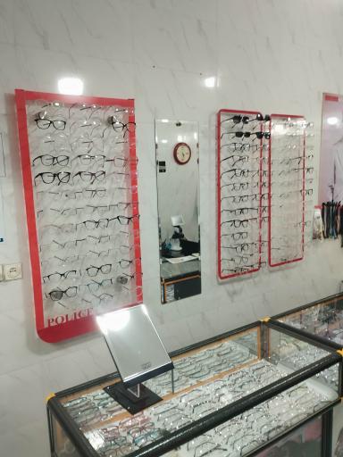 عکس عینک سازی پوریا