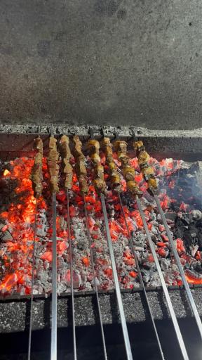 عکس چلوکبابی کاکل