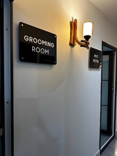 عکس پت استایلیست (شعبه دهکده المپیک)