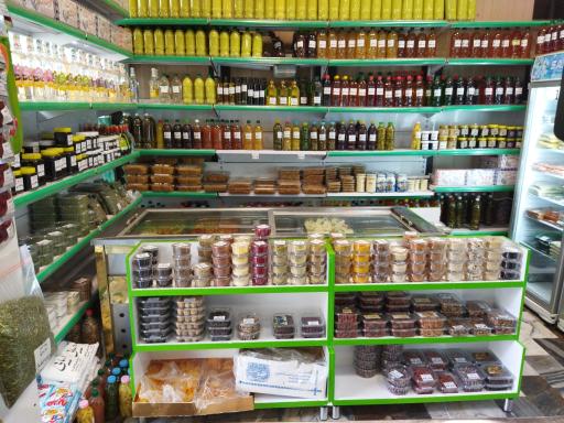 عکس سبزی خردکنی بانوی شمال 