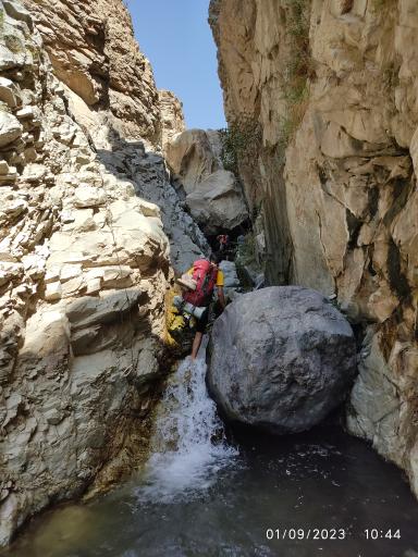 عکس آبشار آتشکده آذربرزین مهر 