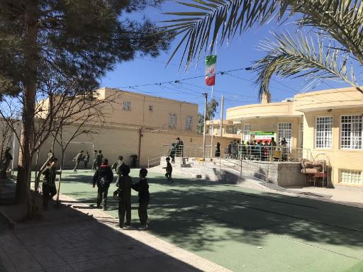 عکس دبستان غیردولتی منتظران