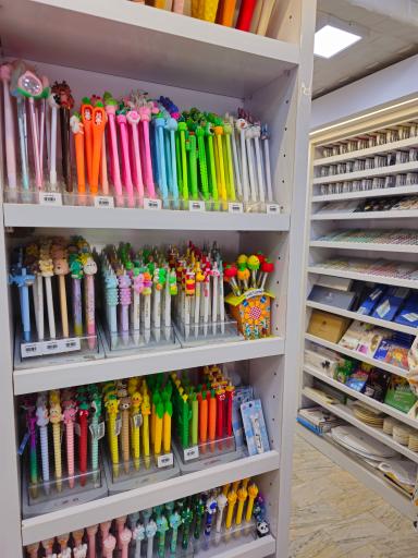 عکس لوازم تحریر و هنری ایده