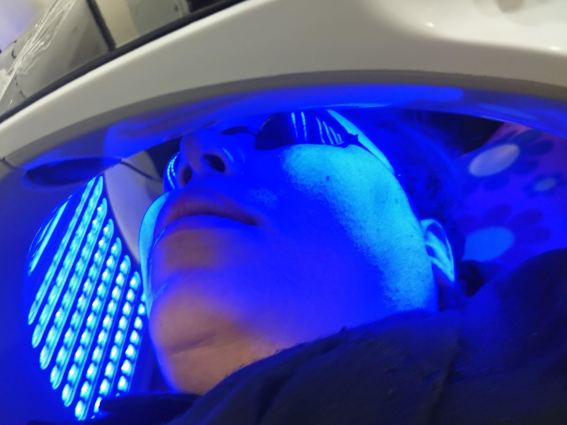 عکس سالن زیبایی رشا