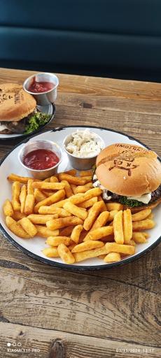 عکس فست فود داون تاون