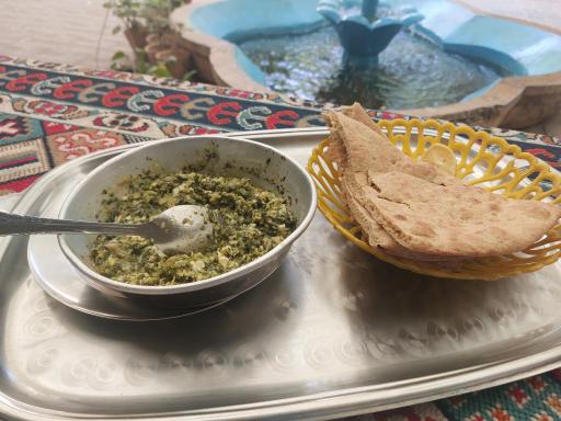 عکس صبحانه مادر جون