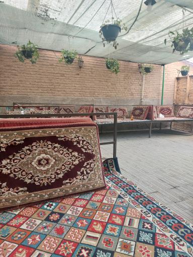 عکس صبحانه مادر جون