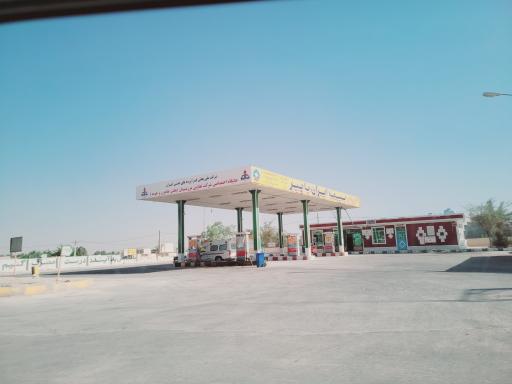 عکس پمپ بنزین