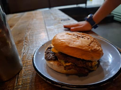 عکس فست فود داون تاون