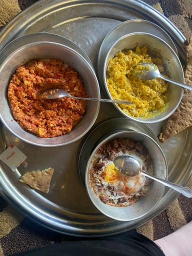 عکس صبحانه مادر جون