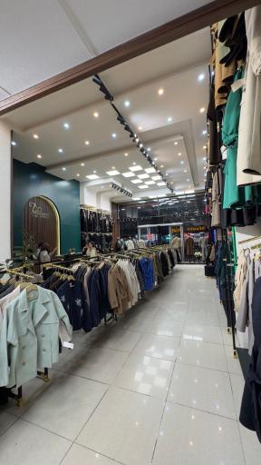 مانتو عظیمی 