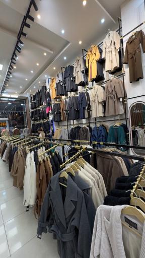 مانتو عظیمی 