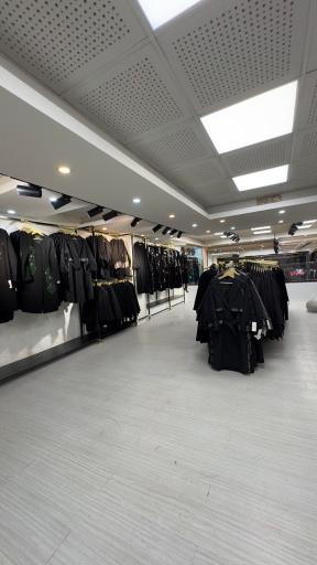 مانتو عظیمی 