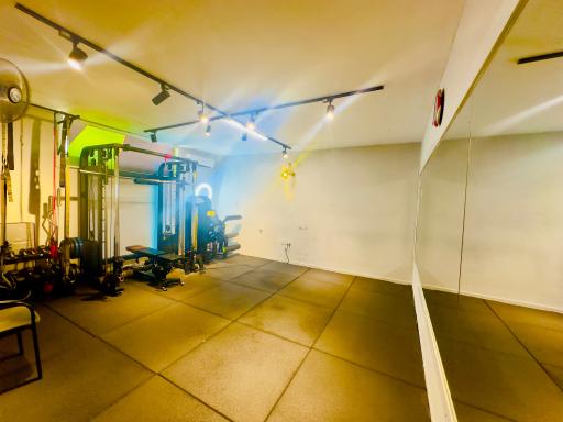 باشگاه ایکس بادی بارمان