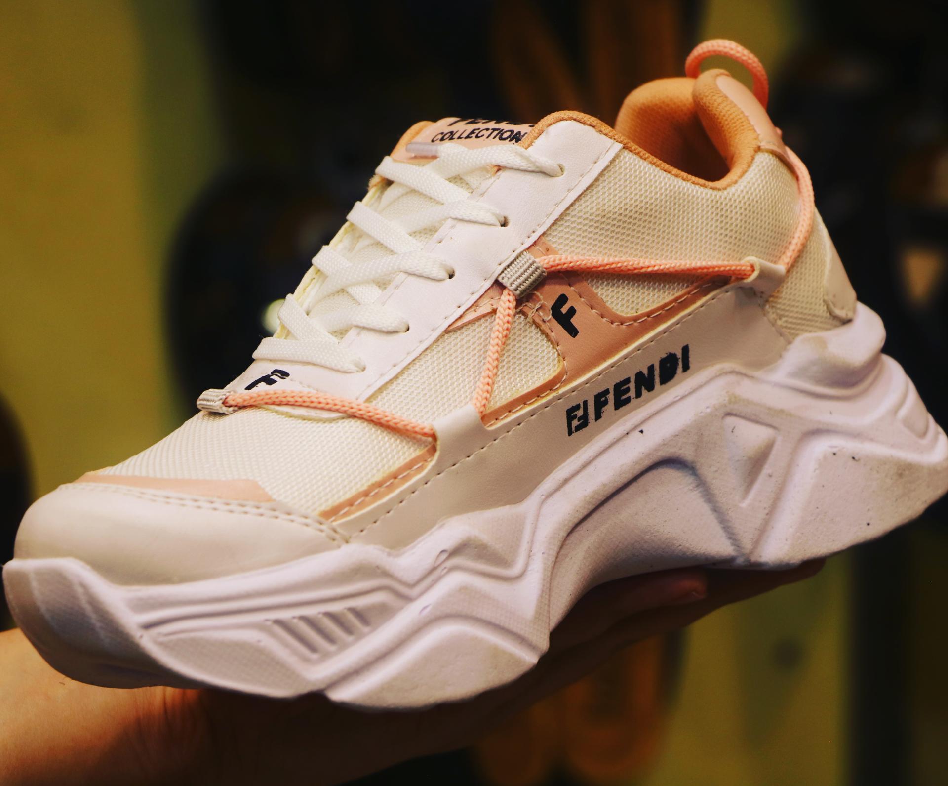 عکس فروشگاه کفش مهدیار