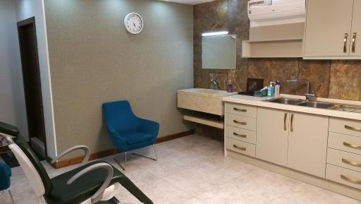 عکس مطب دکتر فرشید آچاک متخصص گوش حلق بینی