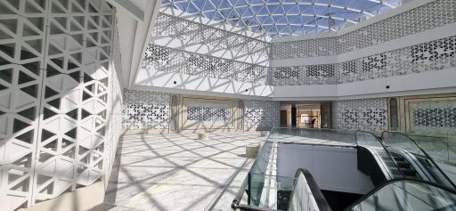 عکس پاساژ لاله زار