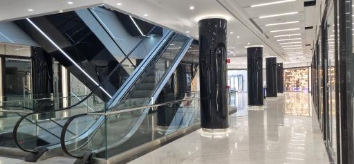 عکس پاساژ لاله زار