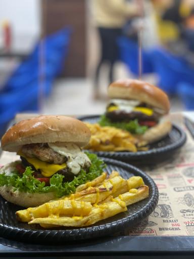 عکس فست فود مستر پیتزا