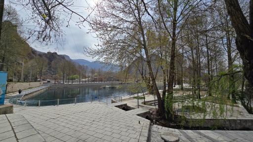 عکس چشمه برم مال خلیفه