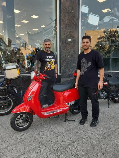 عکس فروشگاه موتورسیکلت احسان
