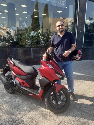 عکس فروشگاه موتورسیکلت احسان