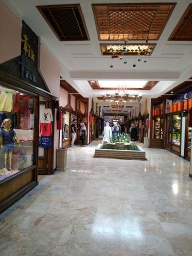 عکس مرکز خرید مروارید