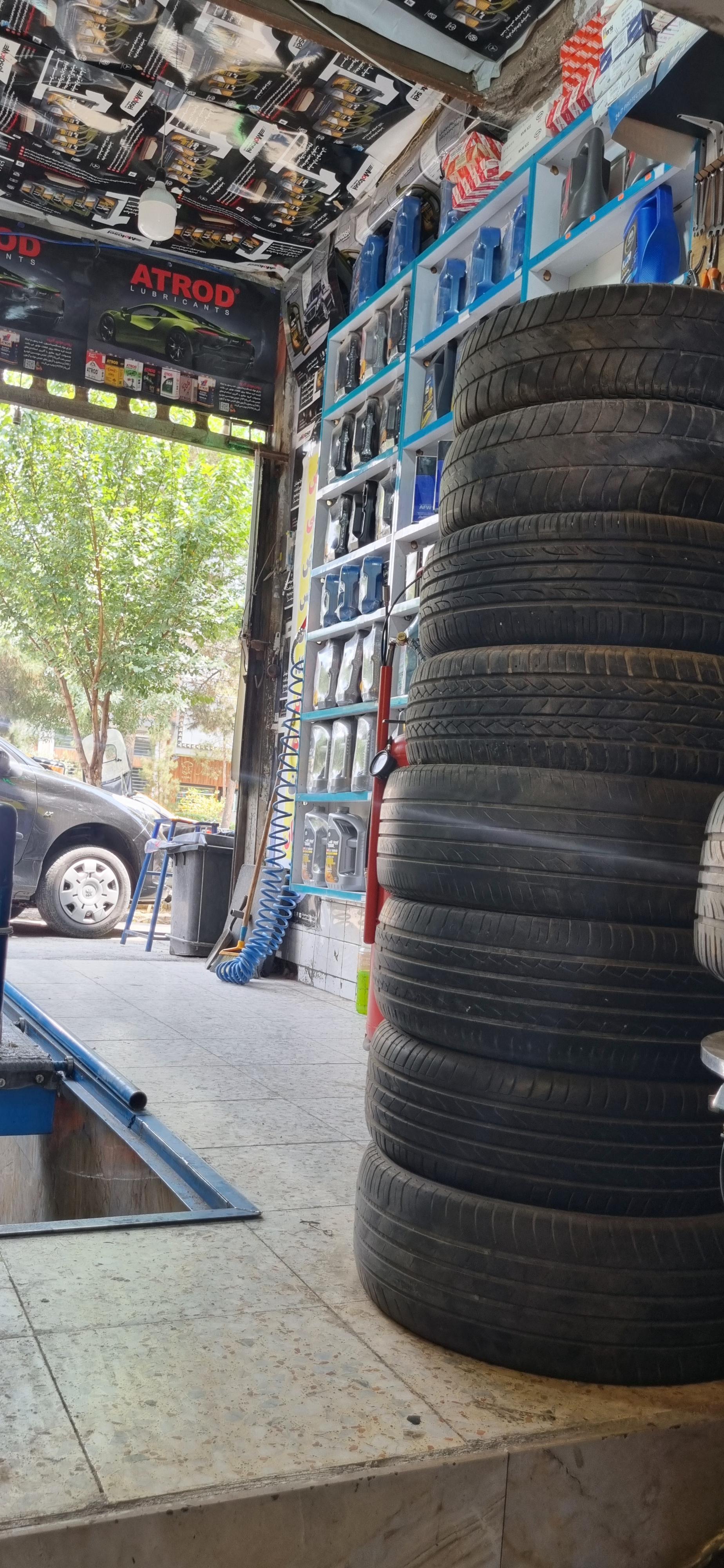 عکس اتوسرویس کافه روغن 