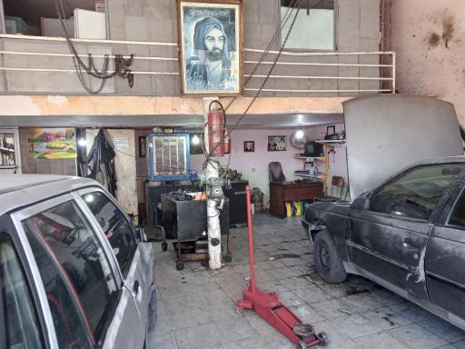 عکس تعمیرگاه مهدی